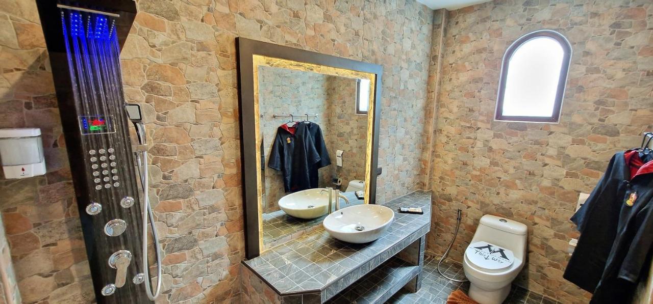 Potterland Luxury Pool Villa Pattaya Walking Street 6 Bedrooms Екстериор снимка